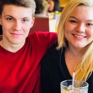 Meet your Posher, Hunter